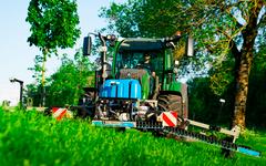 le pulvérisateur Rumex RXF 600 dispose de 90 buses contrôlables individuellement pour cibler les rumex.